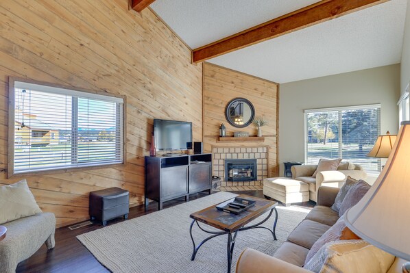 Pagosa Springs Vacation Rental | 2BR | 3BA | 3 Stairs to Enter | 1,532 Sq Ft