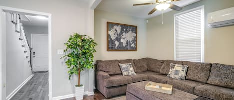 Roanoke Vacation Rental | 3BR | 1.5BA | 1,100 Sq Ft | 1 Step to Enter