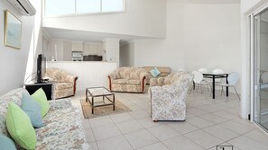 Loungeroom