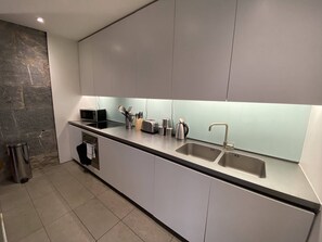 Fully equipped modern kitchen