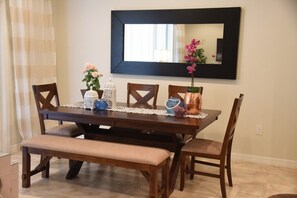 2018Majorca-DiningRoom1