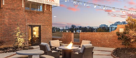 Private courtyard in the heart of Knoxville.