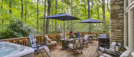 Boone Vacation Rental | 3BR | 2BA | Stairs Required | 1,488 Sq Ft