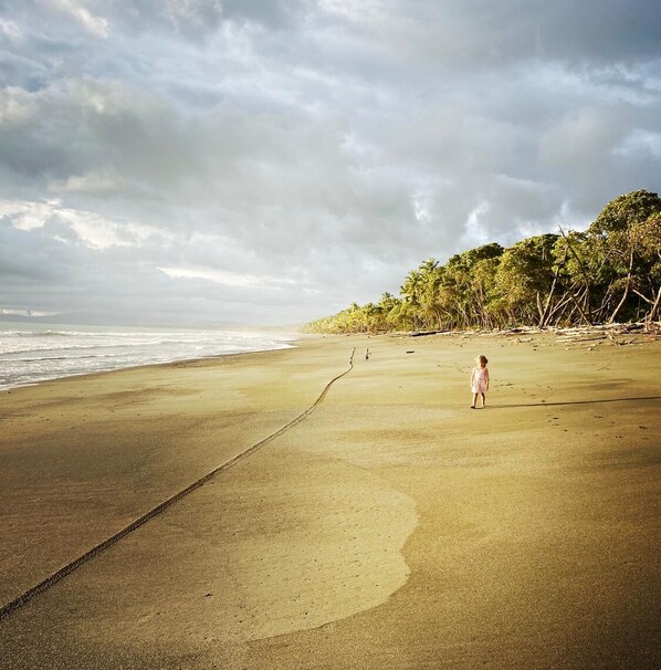 Steps to the beach