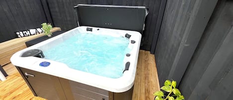 Bain à remous privé
