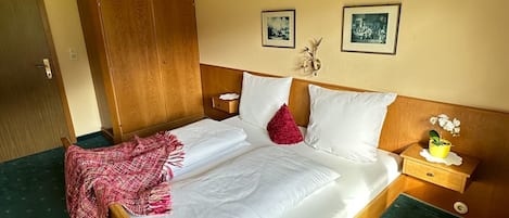 Appartementhaus Zillertal Arena: Ferienwohnung für 2 Personen - Schlafzimmer (Beispiel)