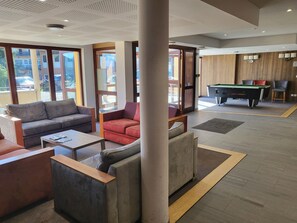 Spielezimmer