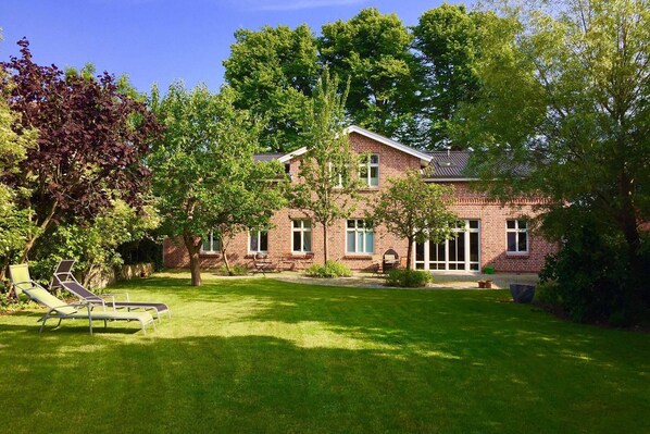 Holiday Home Exterior [summer]