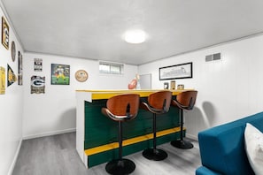 Spielezimmer