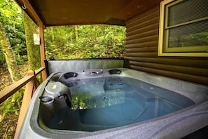 Bain à remous extérieur
