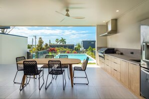 The under cover dining area is ideal for summer bbqs.