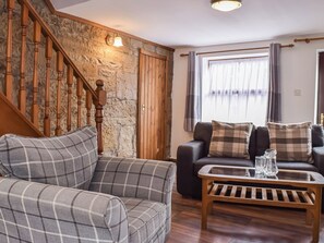 Living room/dining room | Voelas Cottage Annexe, Pontybodkin, near Mold