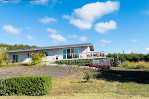 Situated on the gentle slopes of Na'alehu 