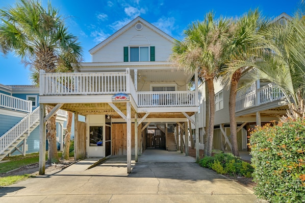 Surfside Beach Vacation Rental | 3BR | 3.5BA | 2,300 Sq Ft | Stairs Required