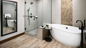 En Suite Bath with Separate Grecian Soaking Tub