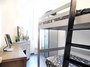 Bunk bed