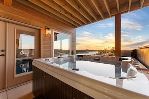 Hot tub all for you and your crew!