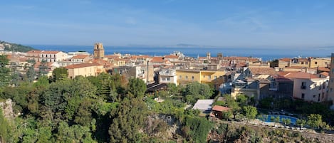 panorama dal terrazzo colazione 