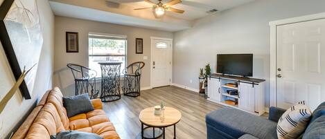 Boerne Vacation Rental | 2BR | 2BA | 1,200 Sq Ft | 1 Step Required