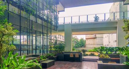 Best Deal And Homey Studio Evenciio Margonda Apartment