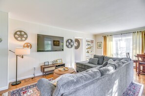 Living Room | Central Air Conditioning & Heating