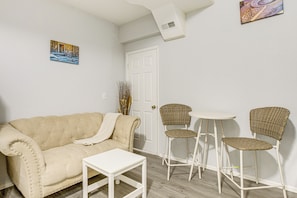 Living Area | Central A/C