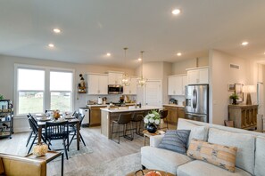 Dining Area/Kitchen | Cooking Basics | Open Floor Plan