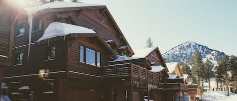 With both sides of the duplex, you'll have 6 bdrm, 6 bath, 2 hot tubs, 2 large garages, all adjacent to Canyon Lodge.