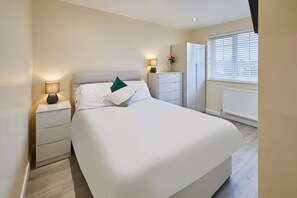 Violet's View, Whitby - Host & Stay