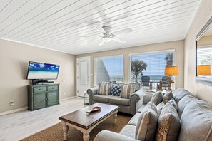 Living Area - Fabulously updated panama city beach vacation rental