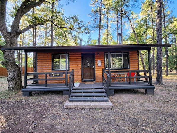 The Juniper Cabin at Lazy Oaks Resort
