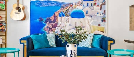 Maybe those Santorini views could spark the idea to add this gorgeous place on your bucket list? :)