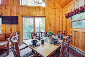 Dining Area | 1st Floor