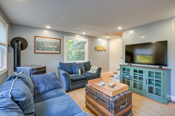Gilford Vacation Rental | 4BR | 2BA | 1,601 Sq Ft | Stairs Required