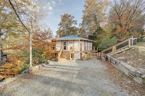 Home Exterior | Driveway Parking (2 Vehicles)