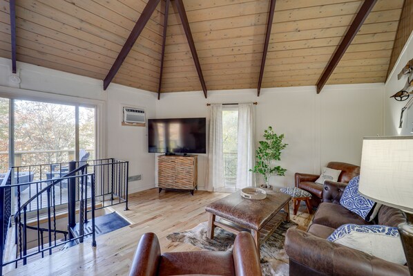 Beech Mountain Vacation Rental | 4BR | 2BA | 1,600 Sq Ft | Steps Required