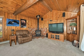 Living Room | 1st Floor | Ocean & Mountain Views | Wood-Burning Stove | Smart TV
