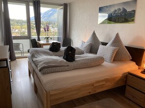 Ferienwohnung Alpenpanorama 56qm für max. 4 Personen-Schlafzimmer