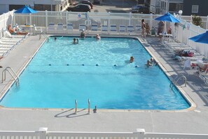 Heated-Outdoor-Pool-Sea-Terrace-Ocean-City