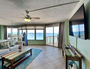 Oceanside Retreat 804 | Living Room