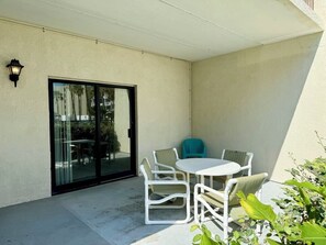 Saida3004PatioView