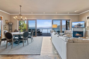 Living Room & View