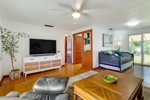 Living Room | Pet Friendly w/ Fee | Central Air Conditioning