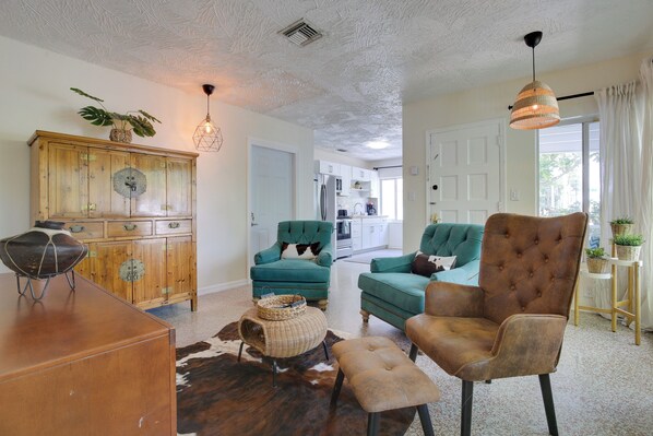 Deerfield Beach Vacation Rental | 1BR | 1BA | 1,000 Sq Ft | Stairs to Enter