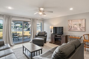 327 John Fripp Villa