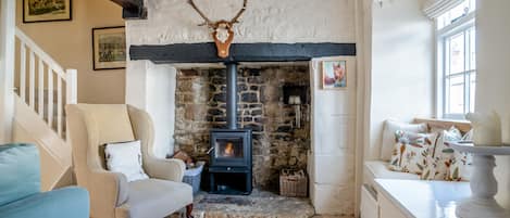 Cub Cottage Sitting Room - StayCotswold
