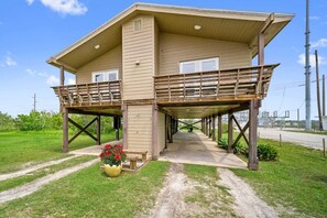 Exterior. This listing is only for the left side of the space (side A)