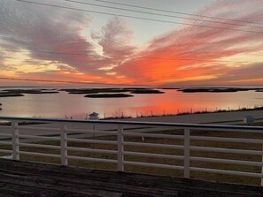 Magnificent Endless Sunsets 