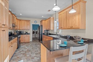 Surf or Sound Realty - 1160 - Endeavor - Kitchen -1
