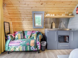 Open plan living space | Robin - Cow & Plough, Oadby